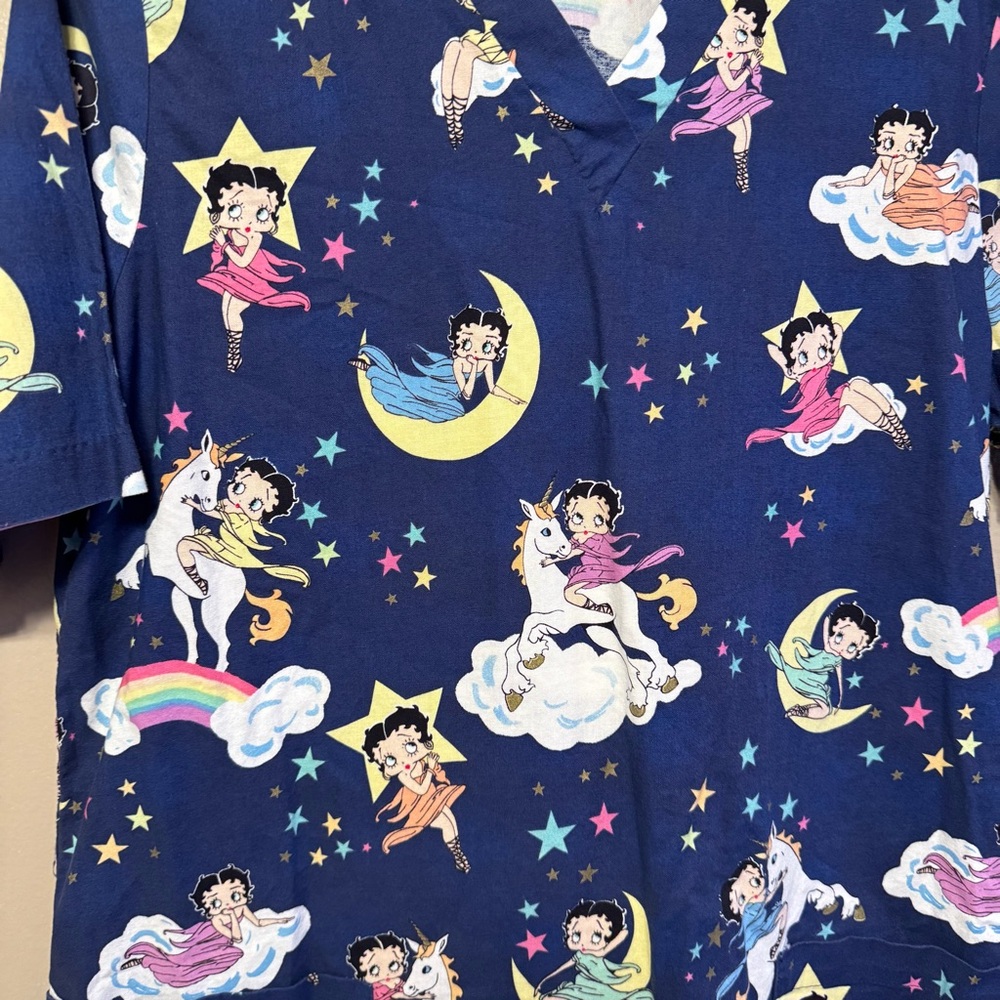 Vtg 1997 Betty Boop Scrub Women’s L Fantasy Whimsical Medical Daycare Top View 4